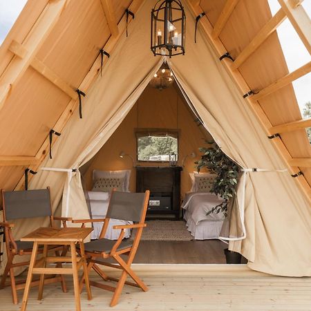 Mia Glamping Hotel Orissaare Ngoại thất bức ảnh