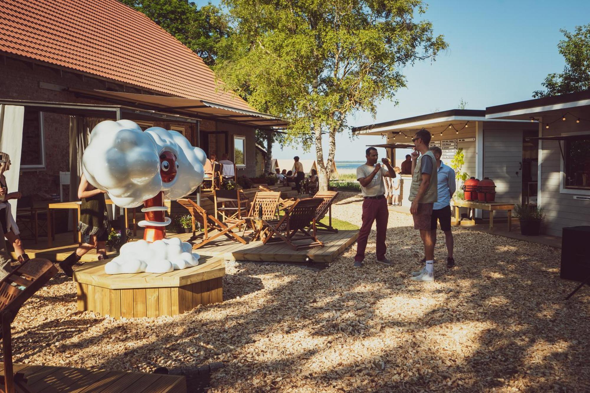Mia Glamping Hotel Orissaare Ngoại thất bức ảnh