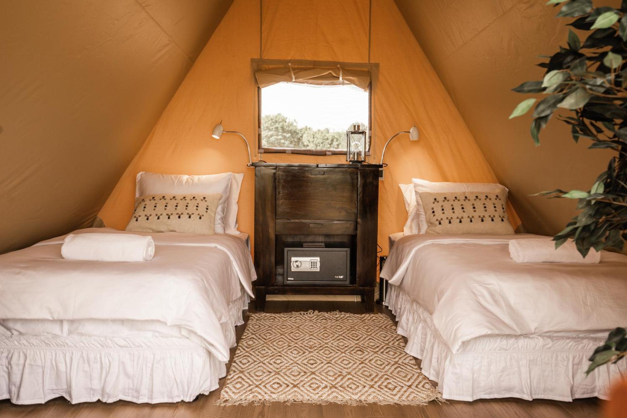 Mia Glamping Hotel Orissaare Ngoại thất bức ảnh