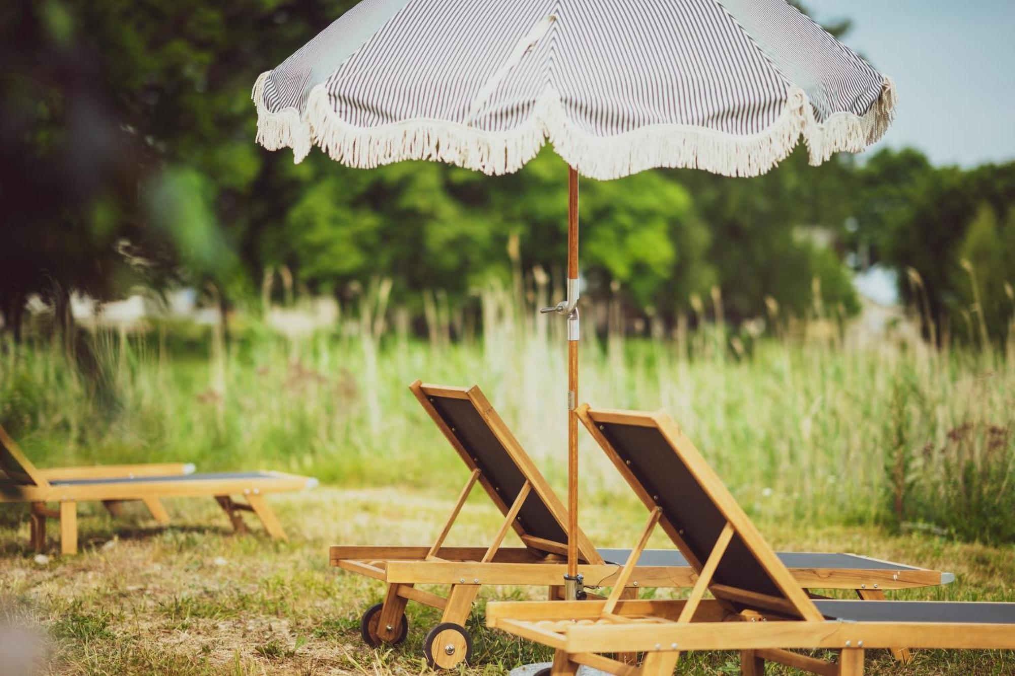Mia Glamping Hotel Orissaare Ngoại thất bức ảnh