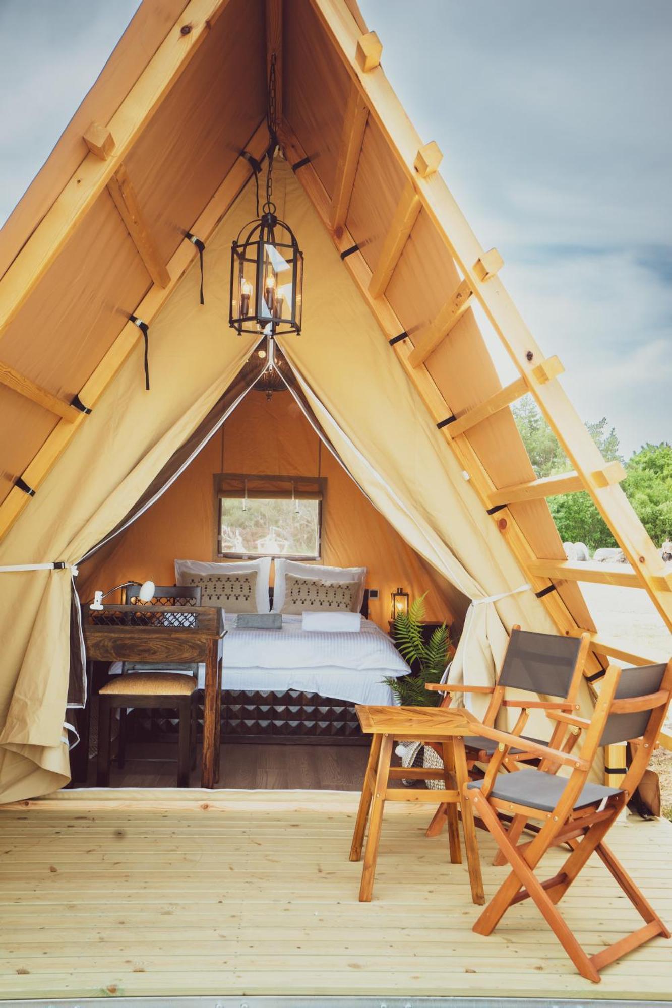Mia Glamping Hotel Orissaare Ngoại thất bức ảnh