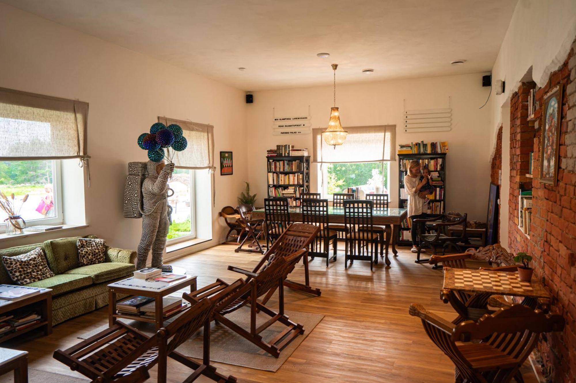Mia Glamping Hotel Orissaare Ngoại thất bức ảnh